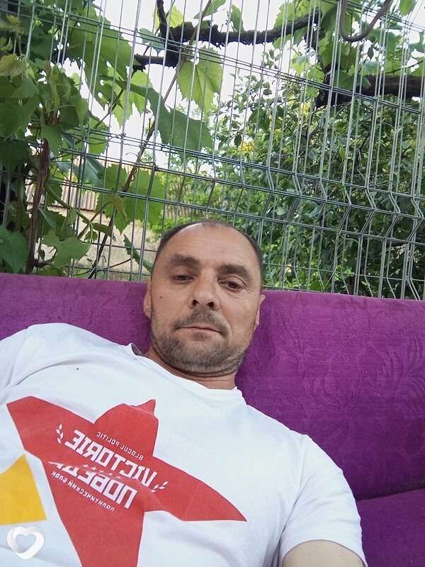 Виктор