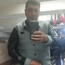 Артём
