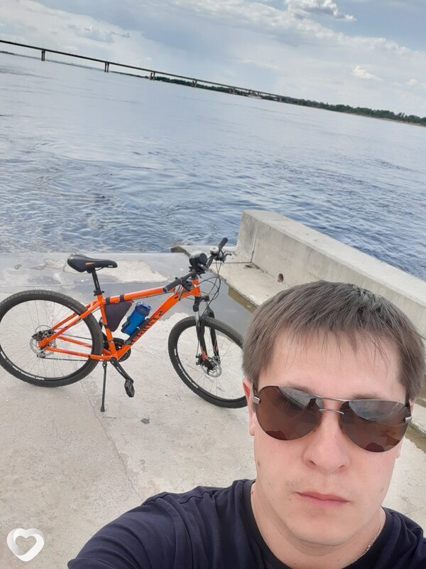 Женя