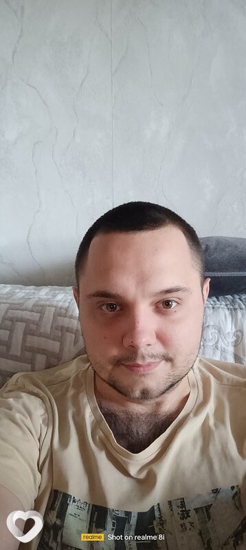 Артём