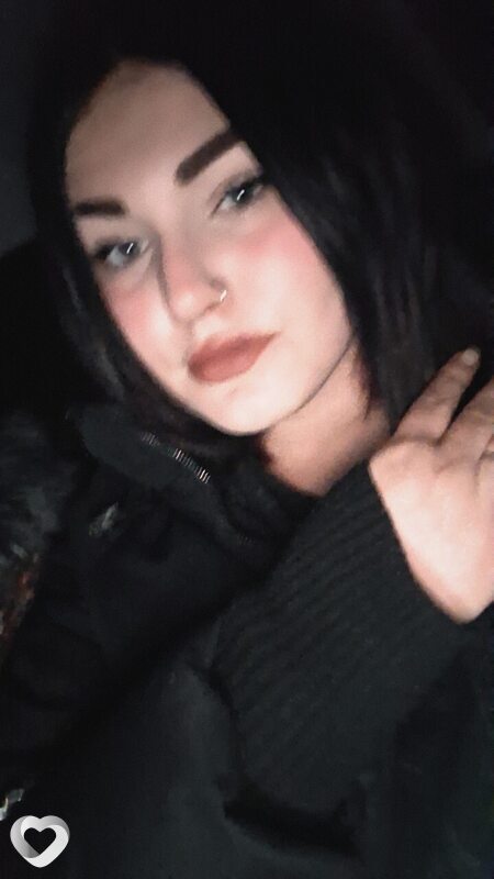 Оля