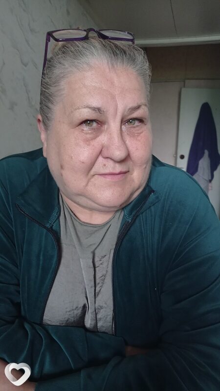 Оля