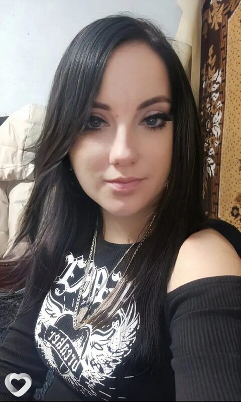 Оля