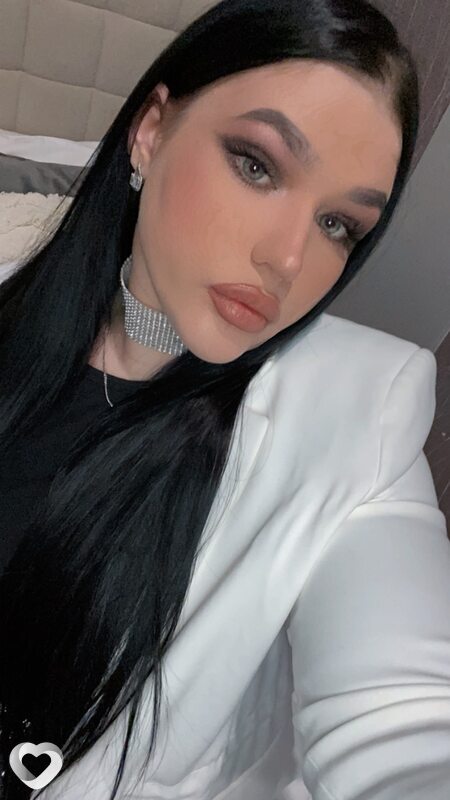 Аня