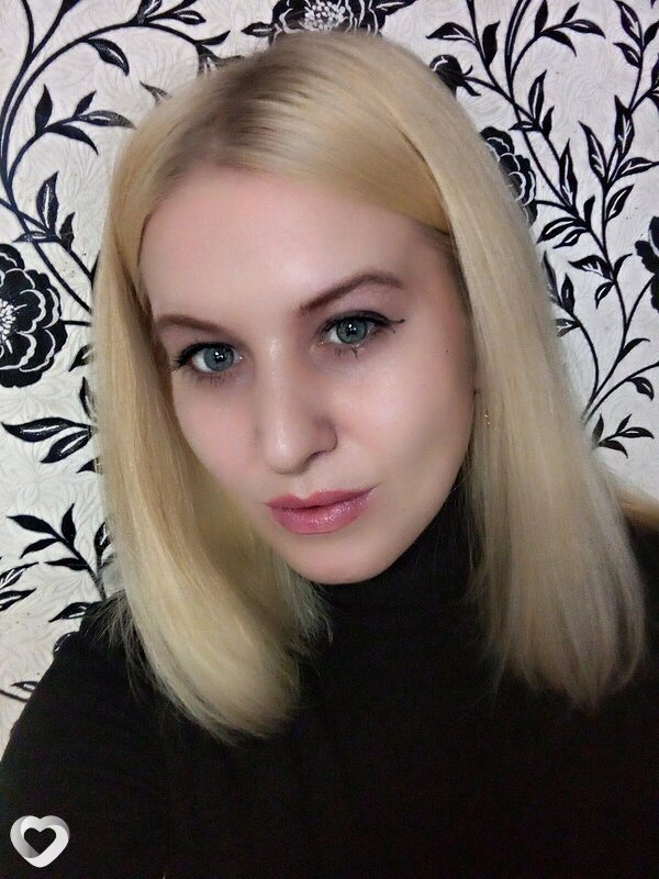 Аня