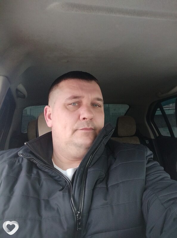 Артём