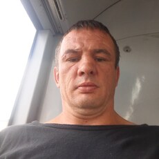 Артём