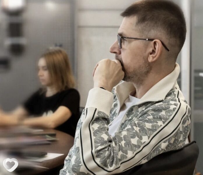 Толя