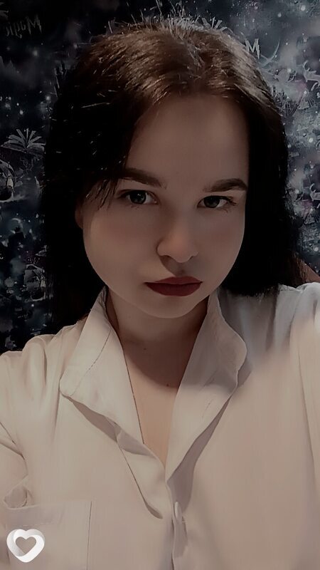 Оля