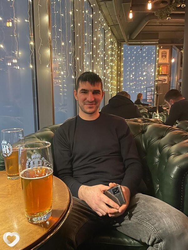 Артём