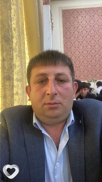 Артём