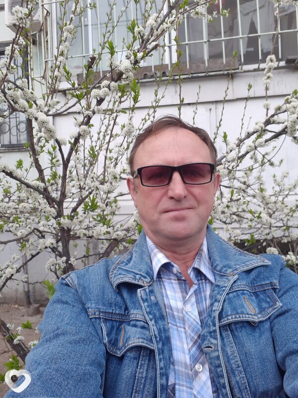 Артём