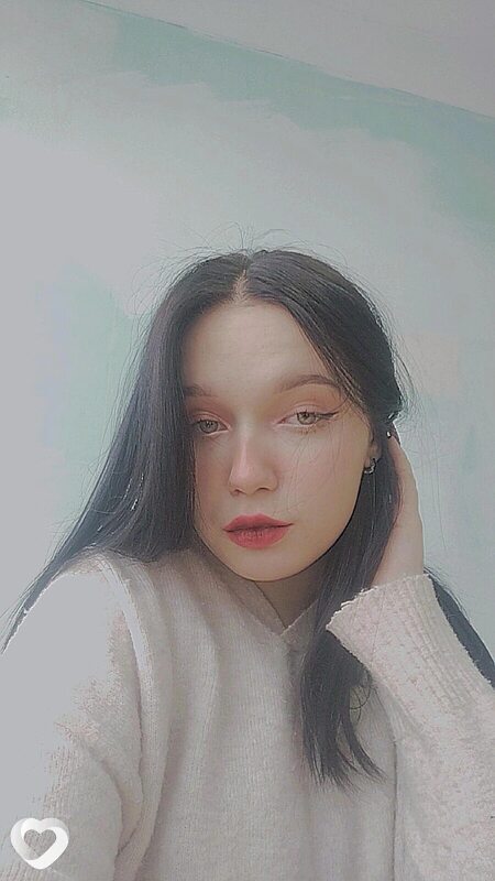 Аня