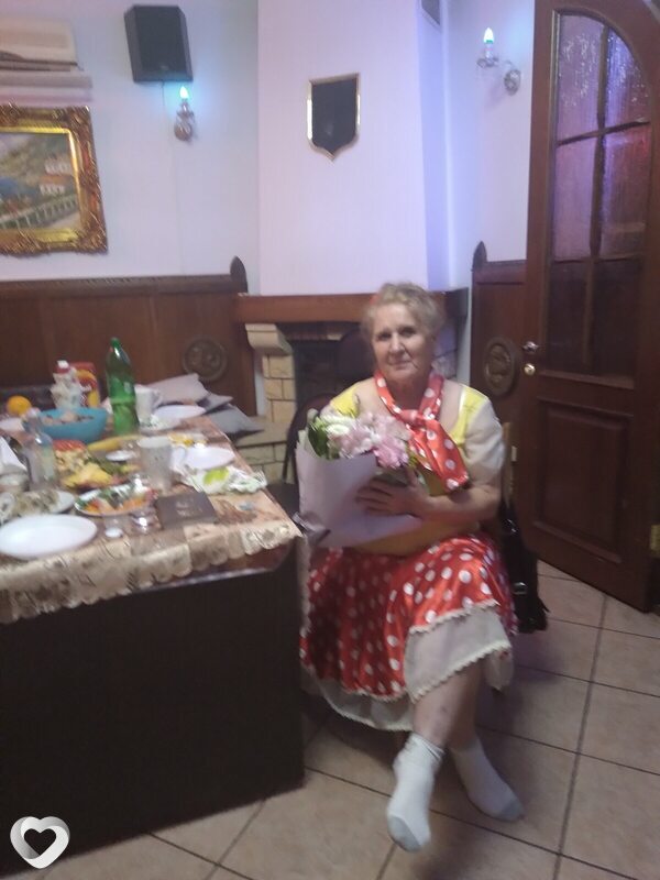 Ева