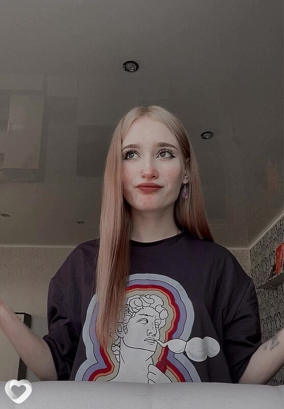 Оля