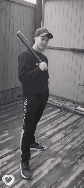 Женя