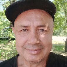 Максим