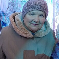 Оля