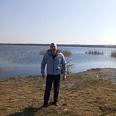 Виктор