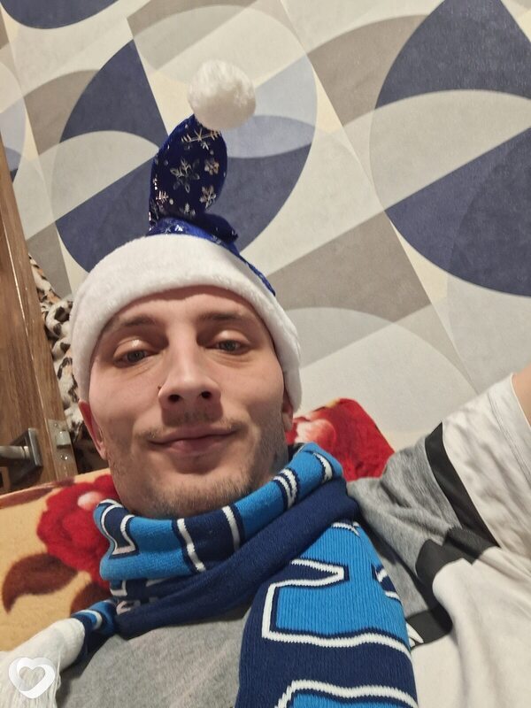 Артём