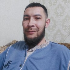 Артём