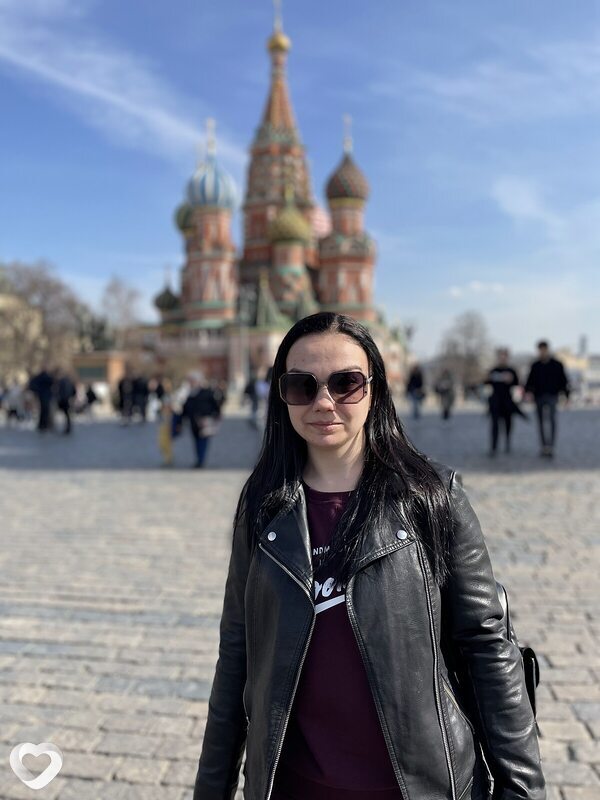 Оля