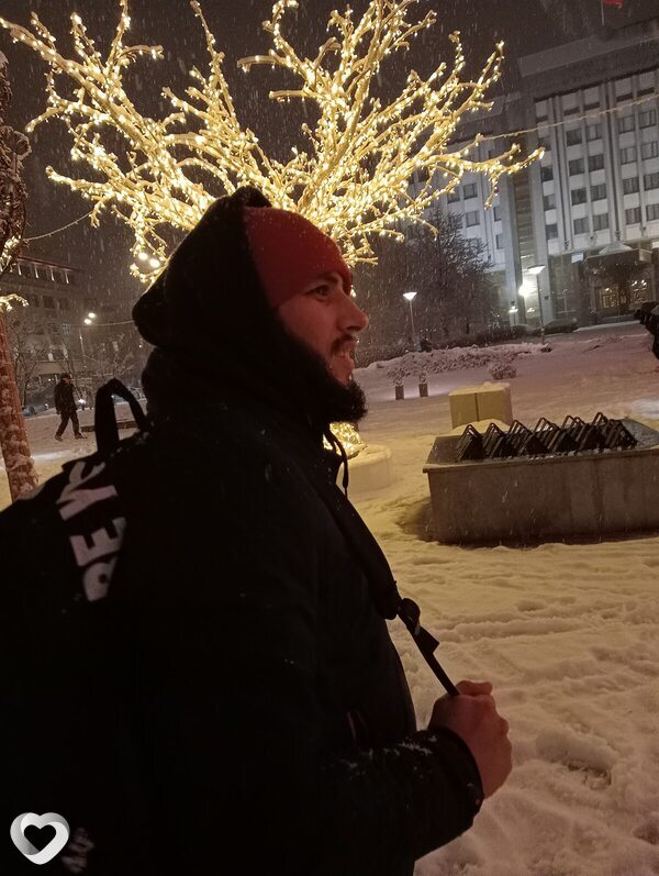 Артём